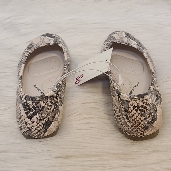 SO Hitide Snake Print Flats NWT 6, 7 - Picture 3 of 5